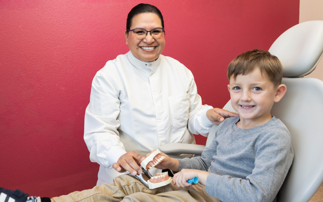 ¿Qué servicios dentales cubre Medi-Cal para adultos y niños?
