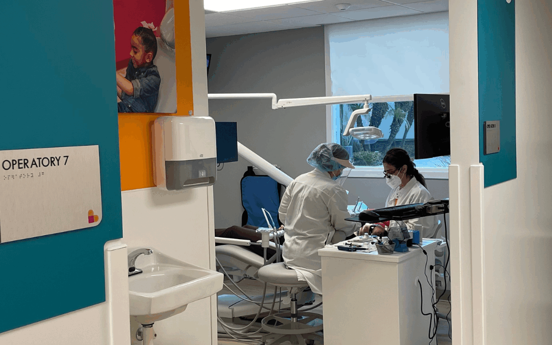 San Diego Dental Clinics to Work At: Why TrueCare’s Dental Center in Vista Way is a Great Place to Work!